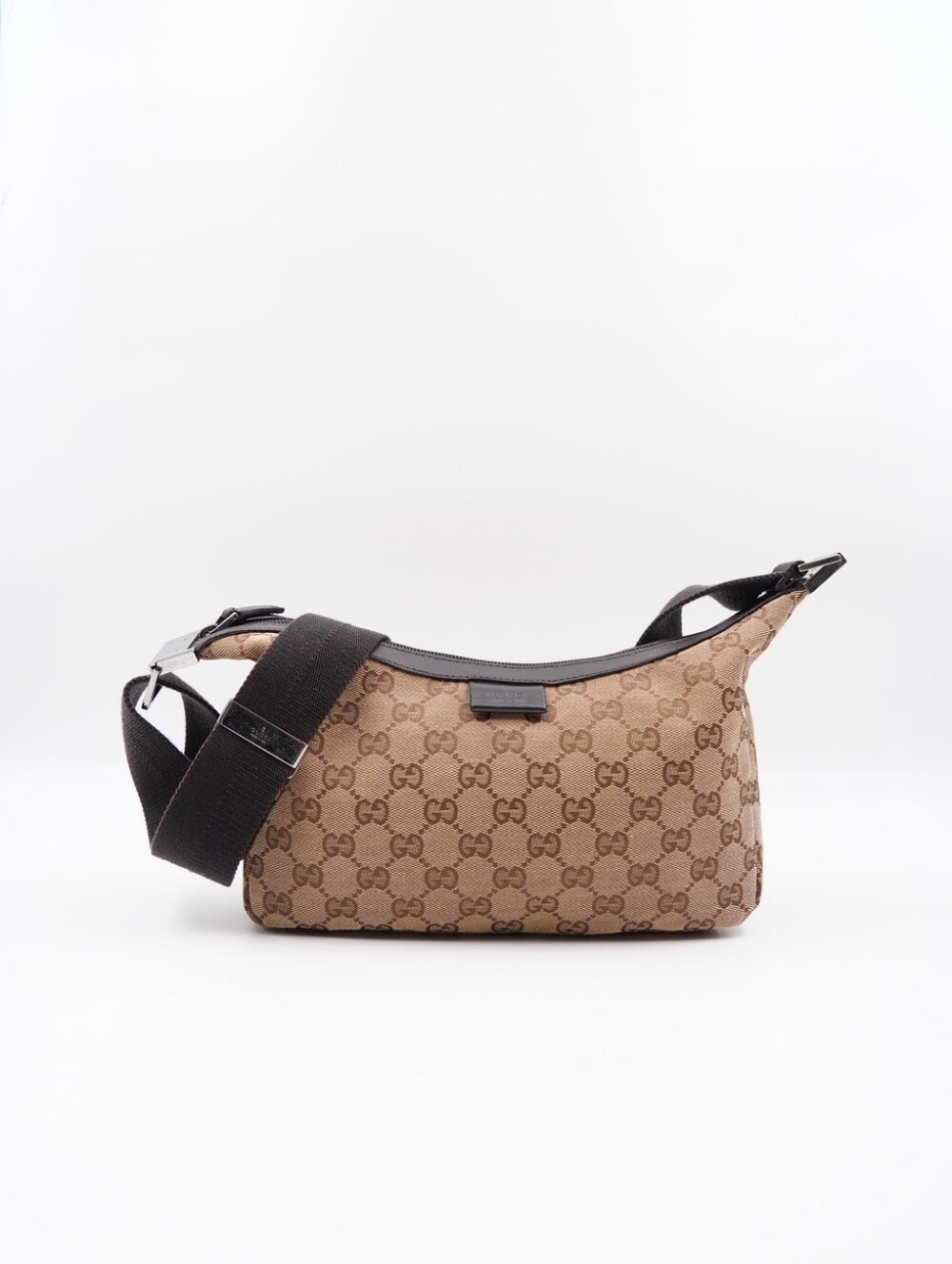 CK29 💕 GUCCI GG Canvas Halfmoon Crossbody bag